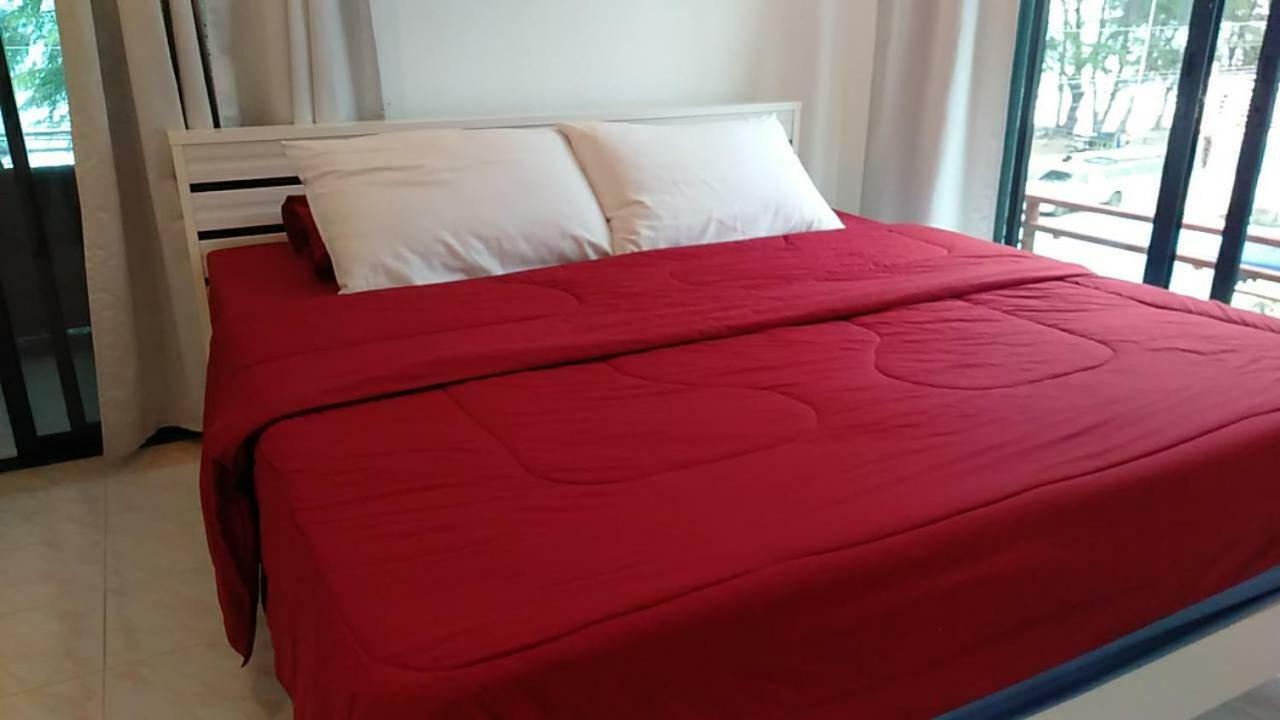 Amy'S Beach Apartments Rayong Ngoại thất bức ảnh